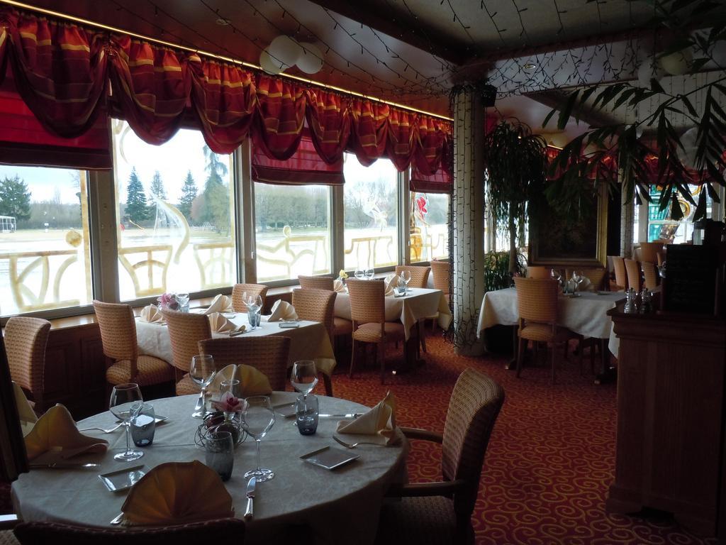 Hotel Restaurant Le Bellevue Montrichard 3 Etoiles Монришар Экстерьер фото